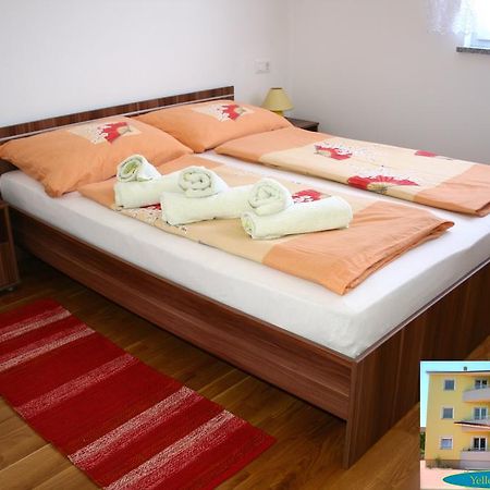 Yellow House Pula Διαμέρισμα Δωμάτιο φωτογραφία